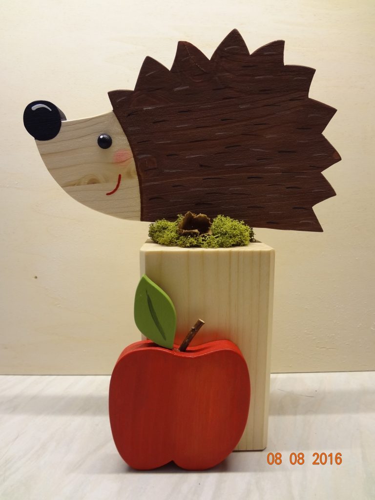 Holzsäule Igel (1 Stück)