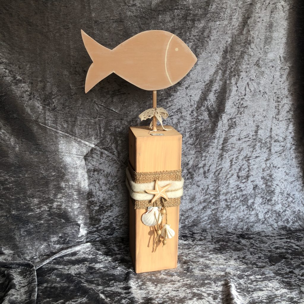 Holzsäule Fisch